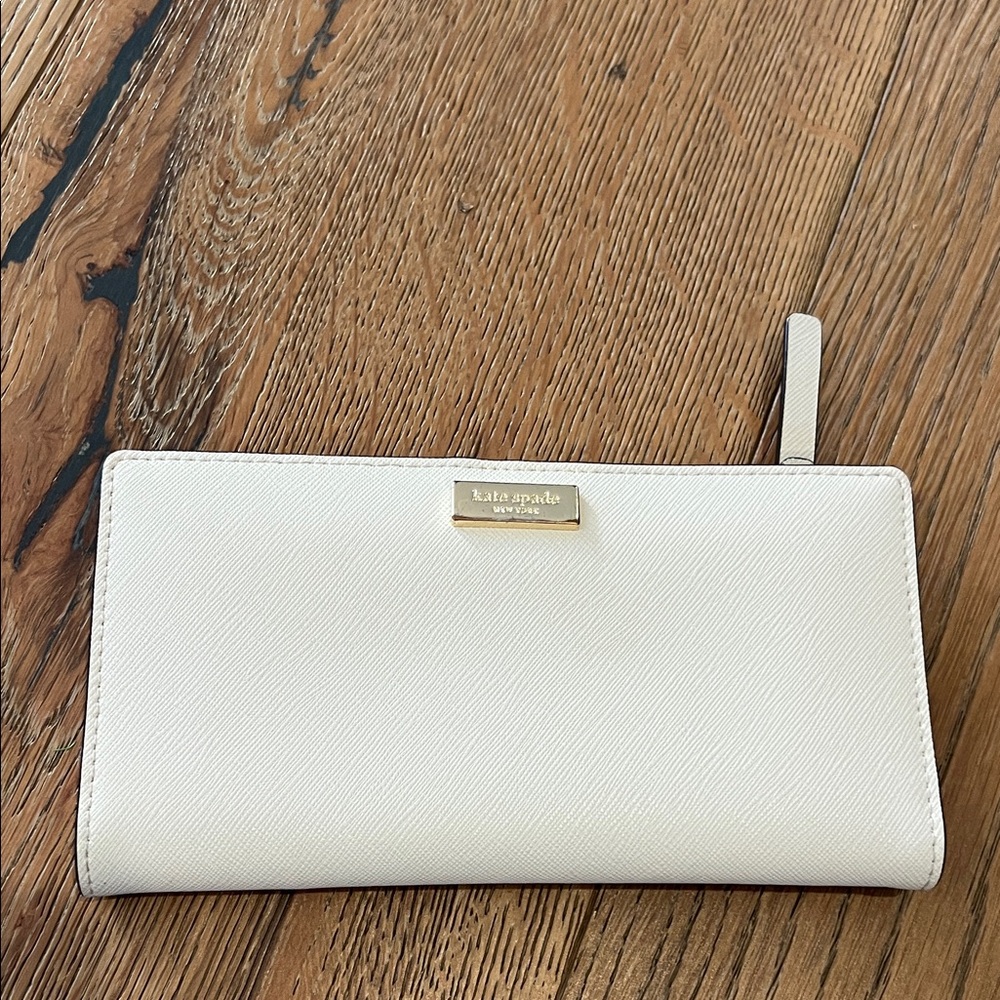 Kate Spade Ivory Wristlet Clutch